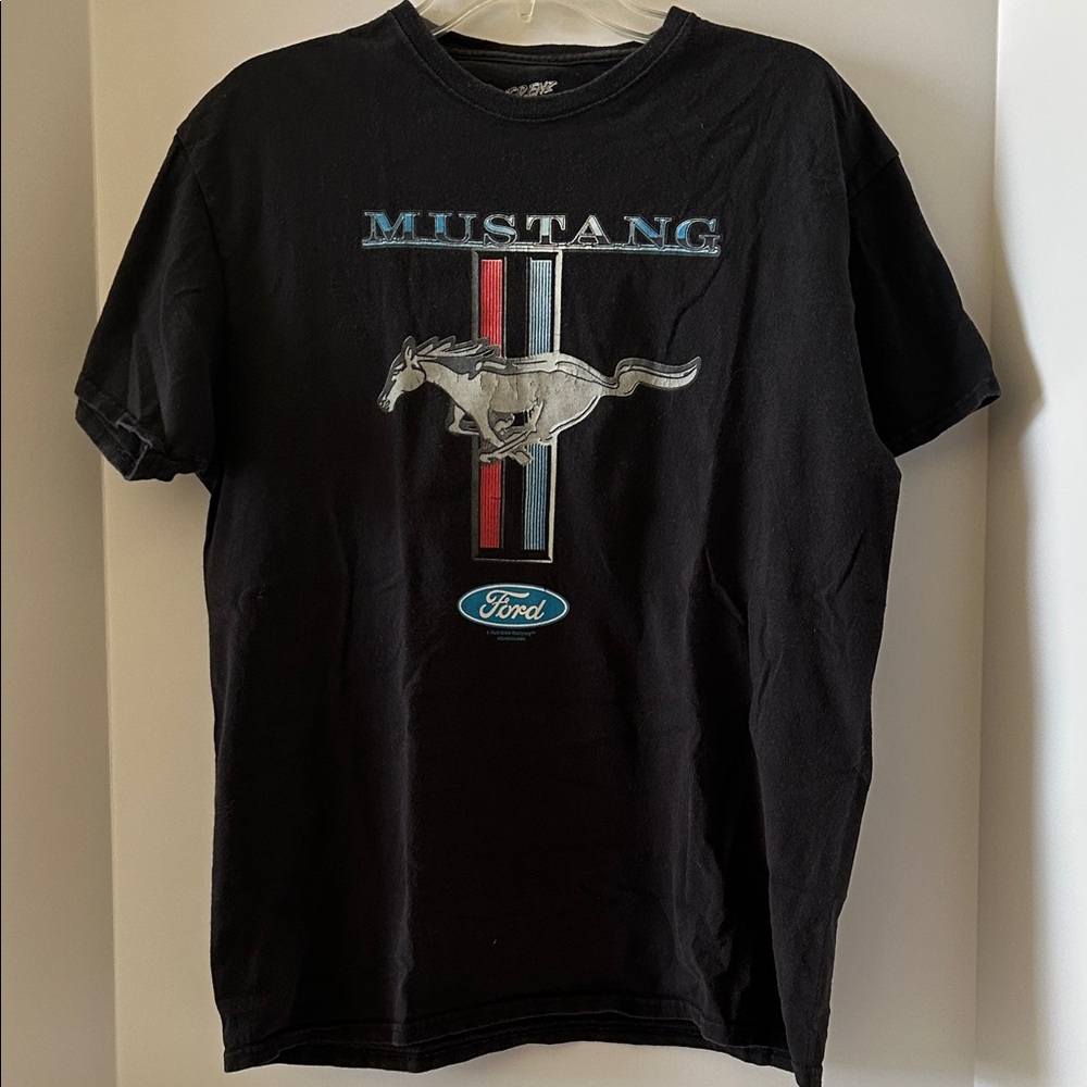Trenz Men’s Large Ford Mustang Logo Horse Graphic Short Sleeve Black T Shirt